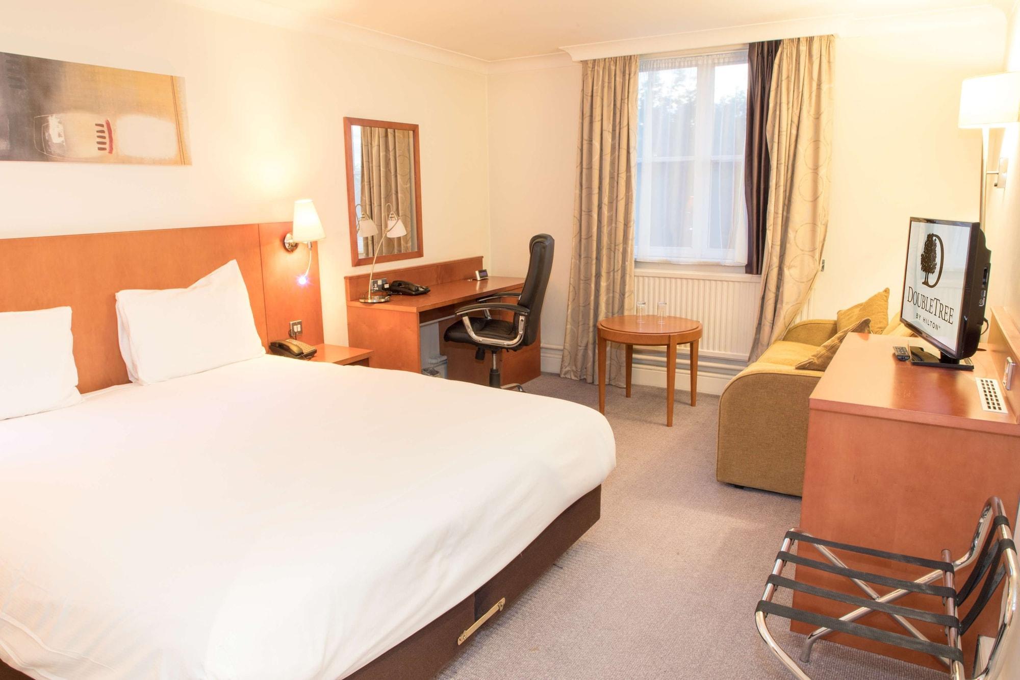 Doubletree By Hilton Reading M4 J10, An Hilton Hotel 오킹엄 외부 사진